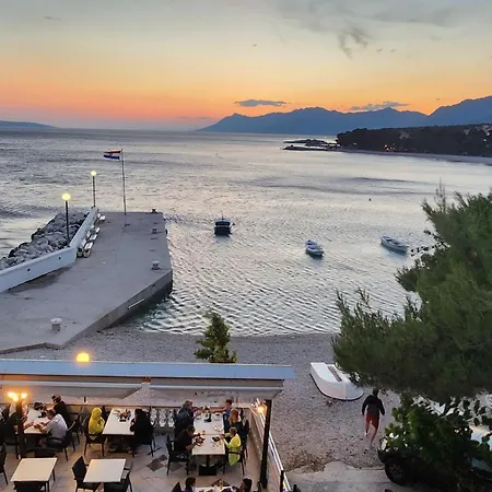 Apartman Astoria Promajna