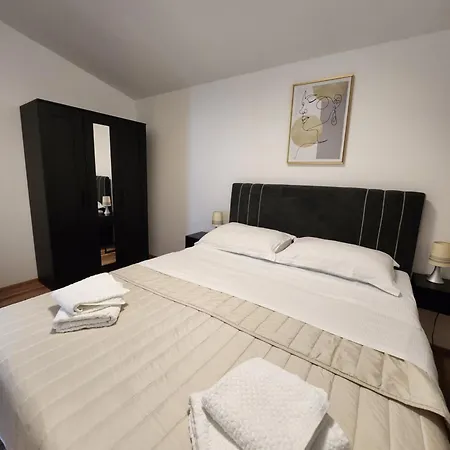 Apartman Astoria *