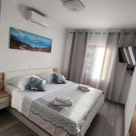 Astoria Apartman *